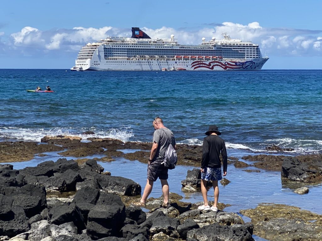 Kona Pride of America Cruise Ship