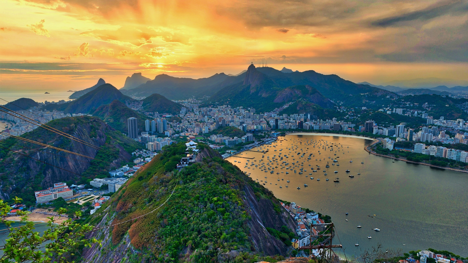 Best Rio de Janeiro helicopter tours — Christ the Redeemer, Sugarloaf Mountain and Copacabana aerial view, Brazil