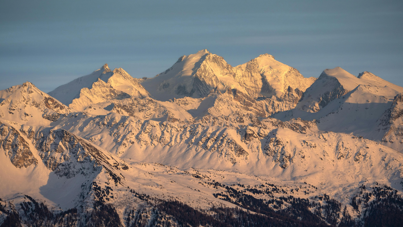 Best Swiss Alps helicopter tours — Matterhorn, Jungfrau and alpine glacier aerial view, Switzerland