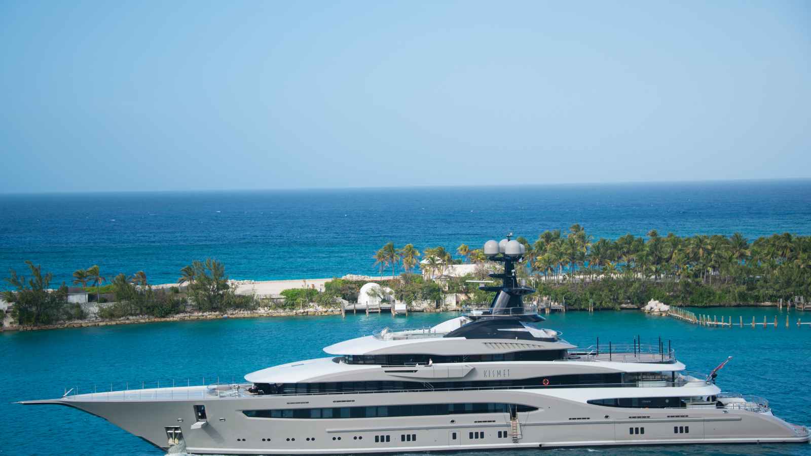 Best luxury yacht tour reviews 2026 — top-rated Caribbean, Mediterranean and Europe sailing experiences reviewed by experts