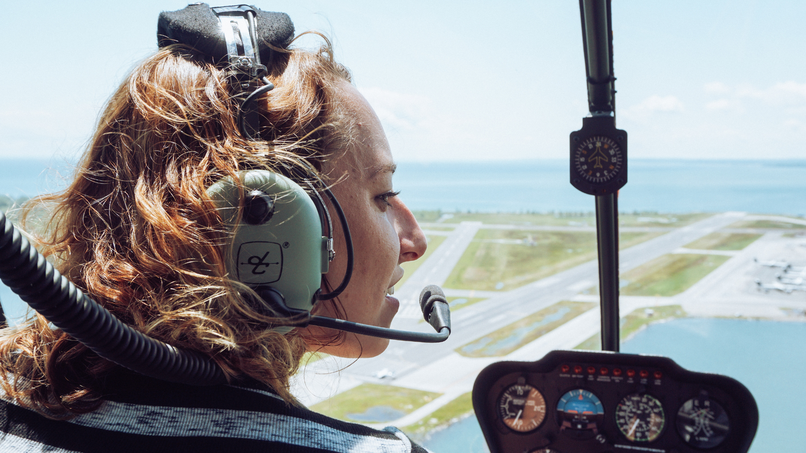 Helicopter tour guides and tips 2026 — complete planning resource for first-time flyers, costs, safety, and what to expect on any helicopter tour